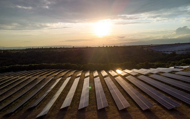 Deutsche Bahn Signs Major Solar Power Deals with Blue Elephant Energy for 2.5 TWh of Green Electricity 