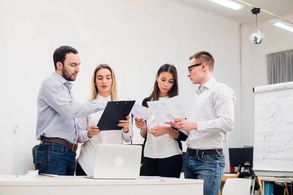  Thinking of a Career in Market Research? Here's What You Need to Know!