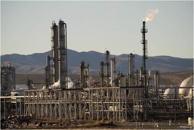 A Mothballed Wyoming Refinery Is Set To Revive As A Renewable Energy Plant
